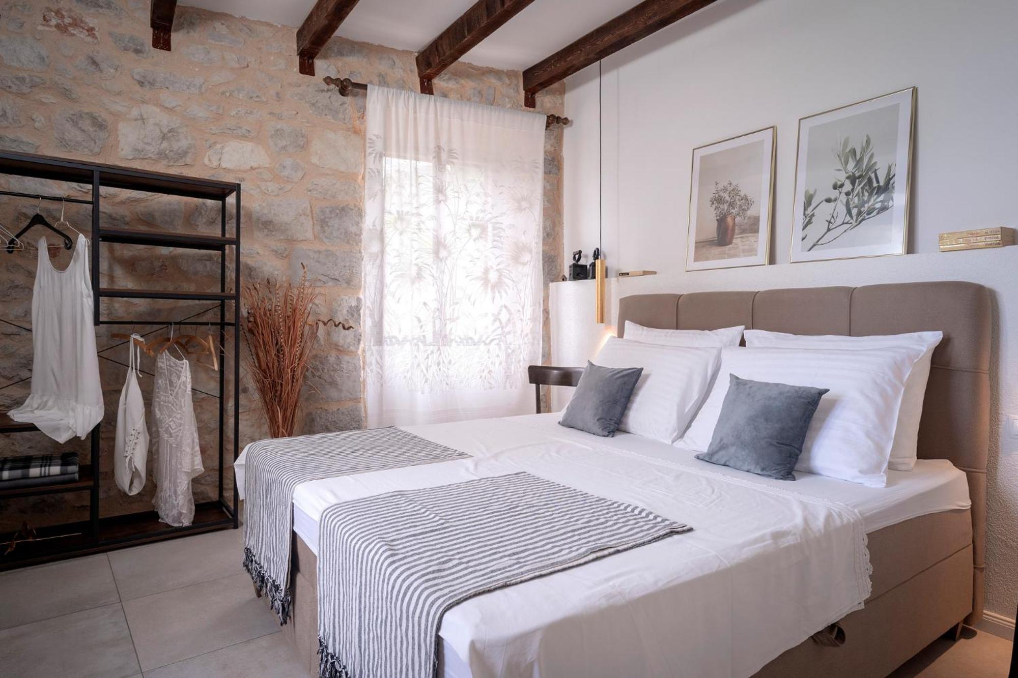 Holiday Home Skala With Hot Tub & Kala With Terrace Pitve Exteriér fotografie