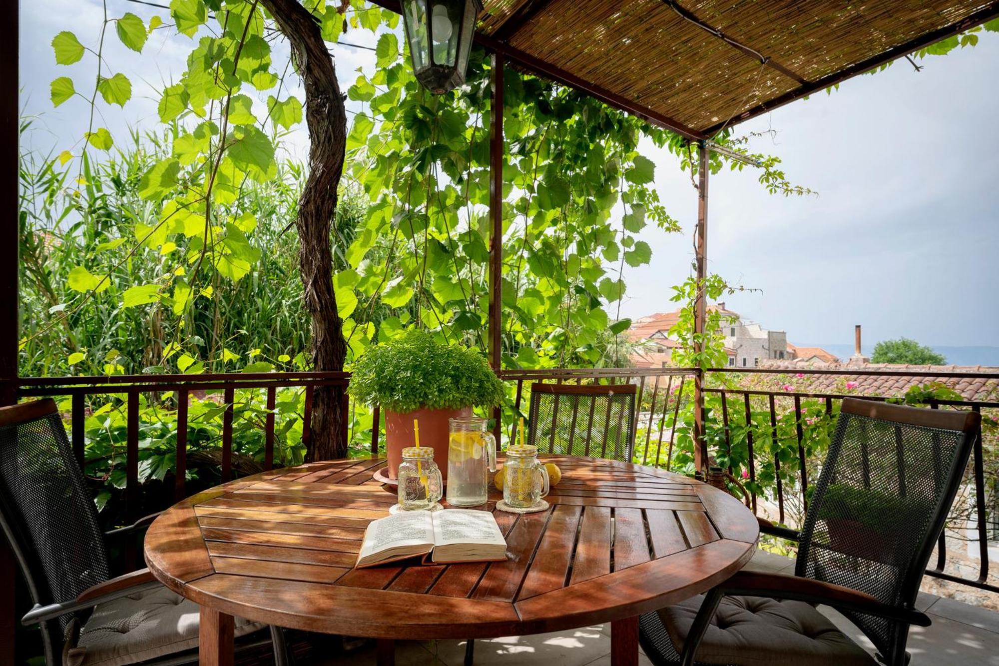 Holiday Home Skala With Hot Tub & Kala With Terrace Pitve Exteriér fotografie