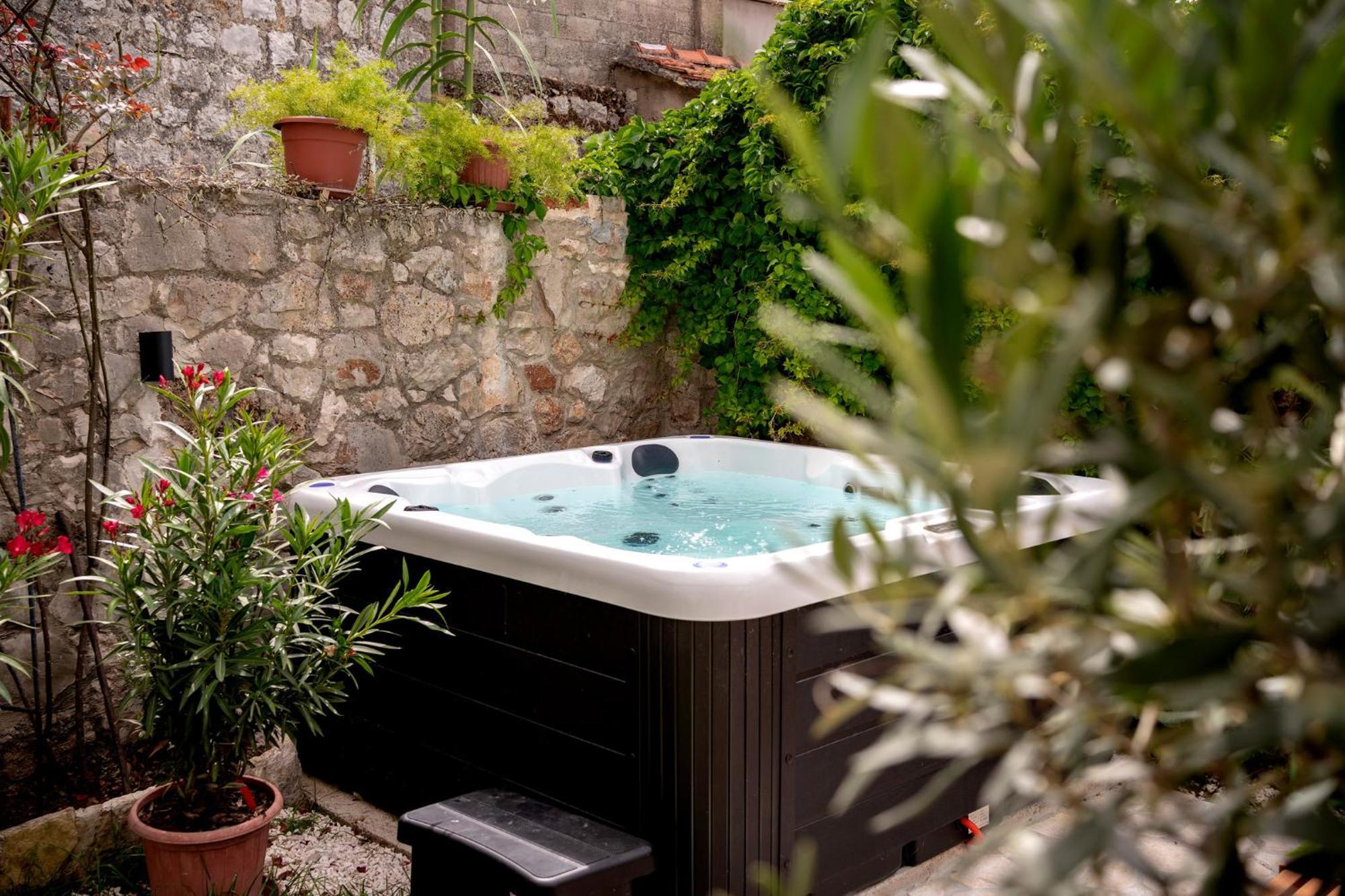 Holiday Home Skala With Hot Tub & Kala With Terrace Pitve Exteriér fotografie